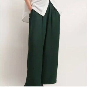 Everlane Satin Pull on Pant Size M